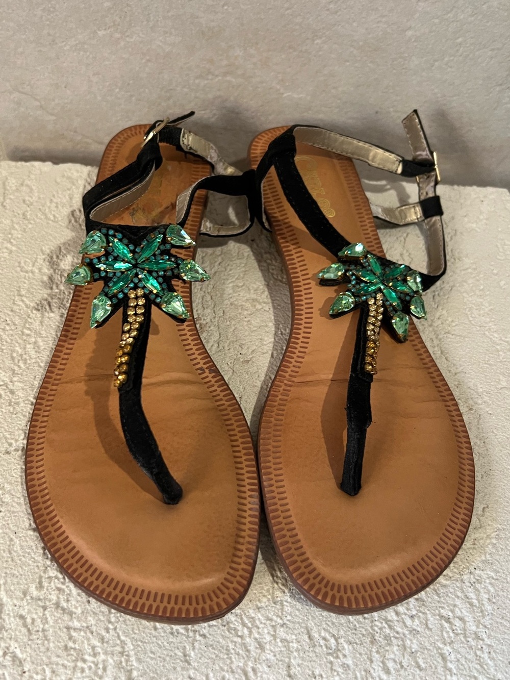 Carlos by Carlos Santana women’s green black rhinestone palm tee sandals sz 6